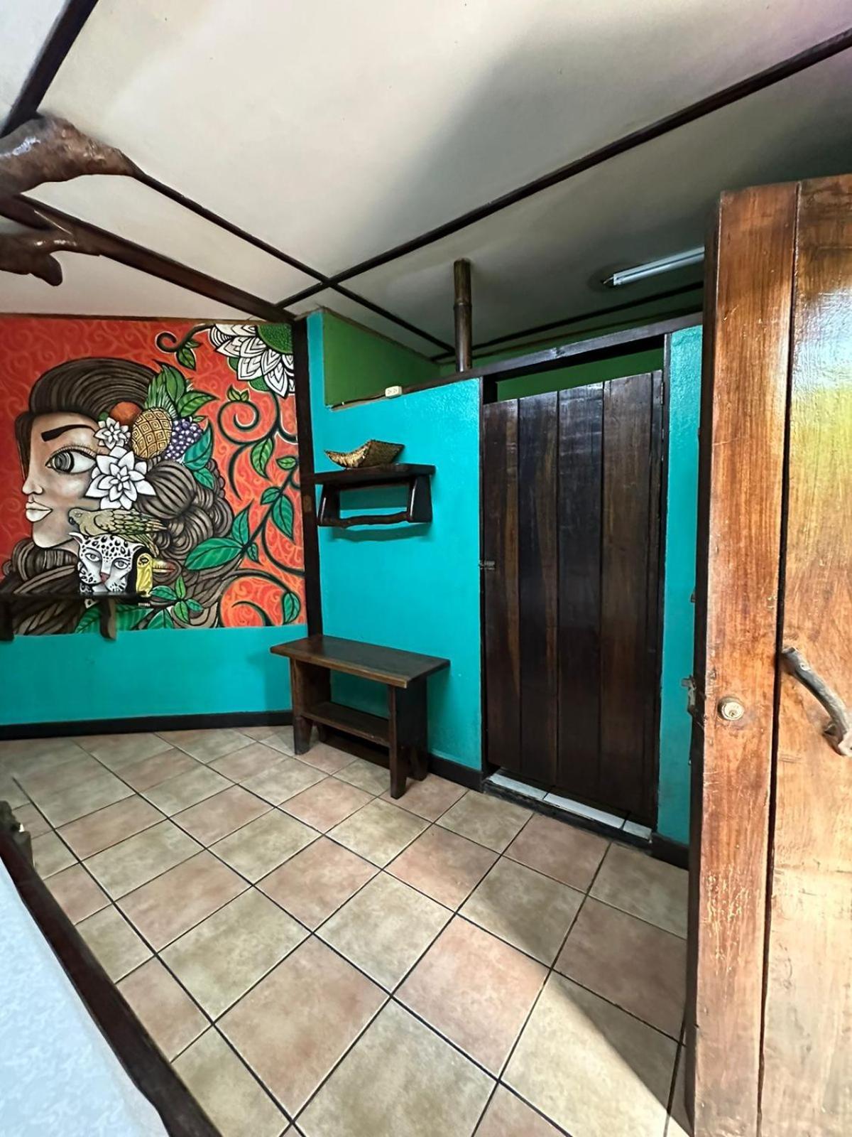 Playa Negra Brewing Beachfront Hotel Puerto Viejo de Talamanca Ngoại thất bức ảnh