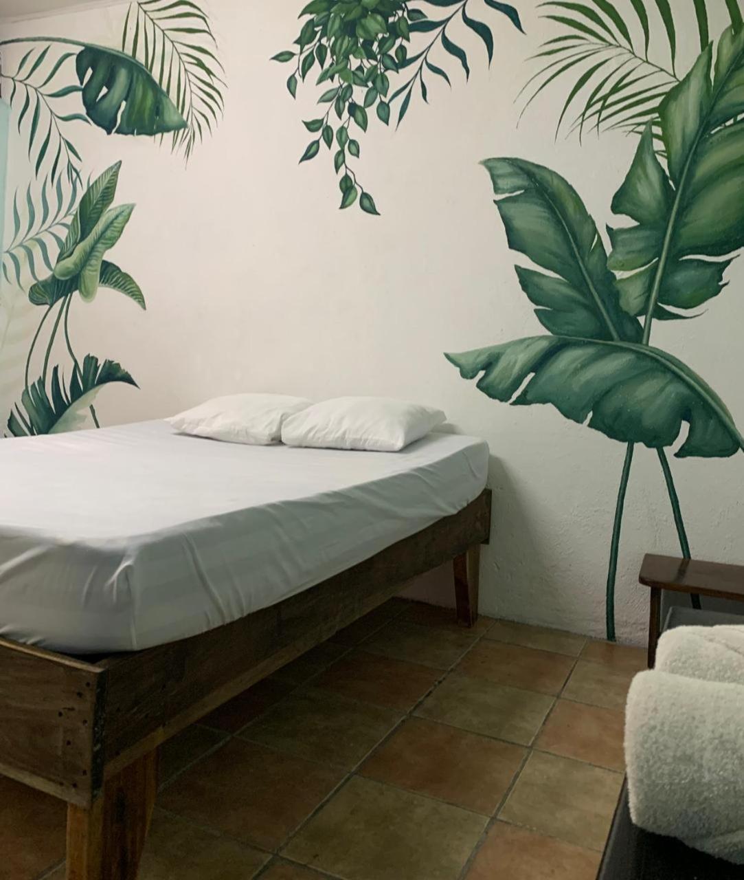 Playa Negra Brewing Beachfront Hotel Puerto Viejo de Talamanca Ngoại thất bức ảnh