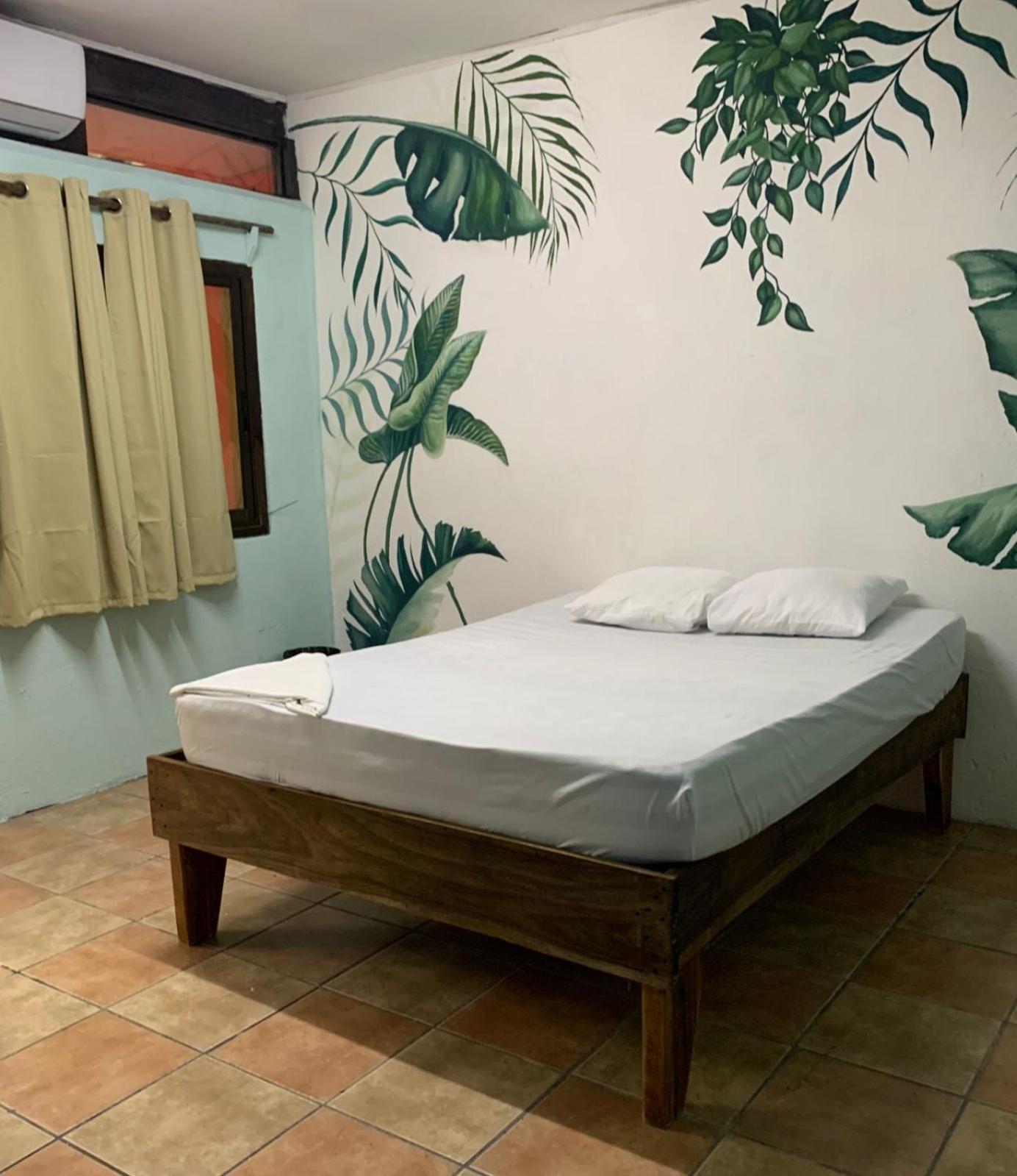 Playa Negra Brewing Beachfront Hotel Puerto Viejo de Talamanca Ngoại thất bức ảnh