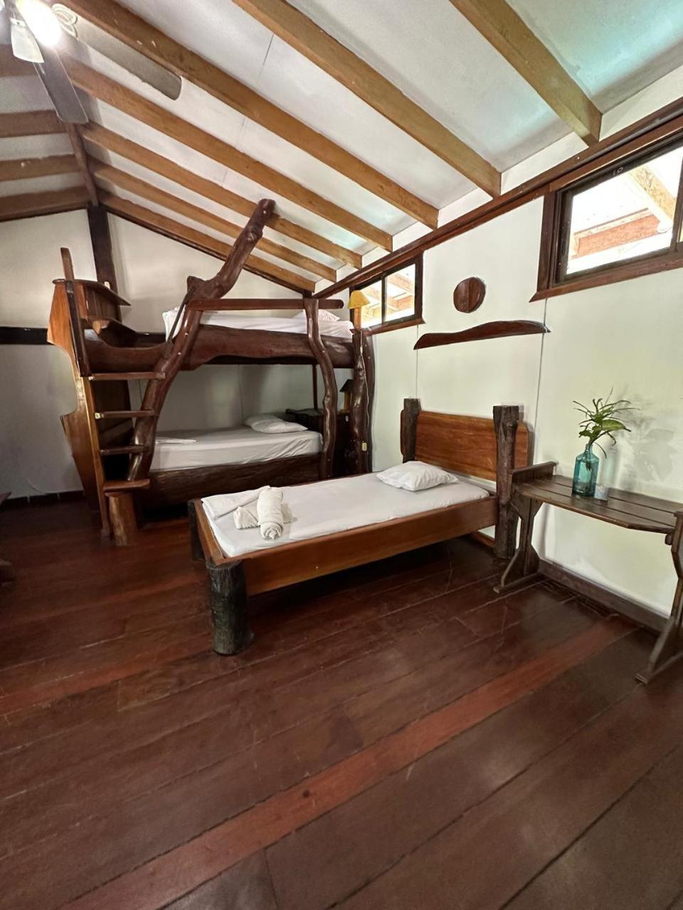 Playa Negra Brewing Beachfront Hotel Puerto Viejo de Talamanca Ngoại thất bức ảnh