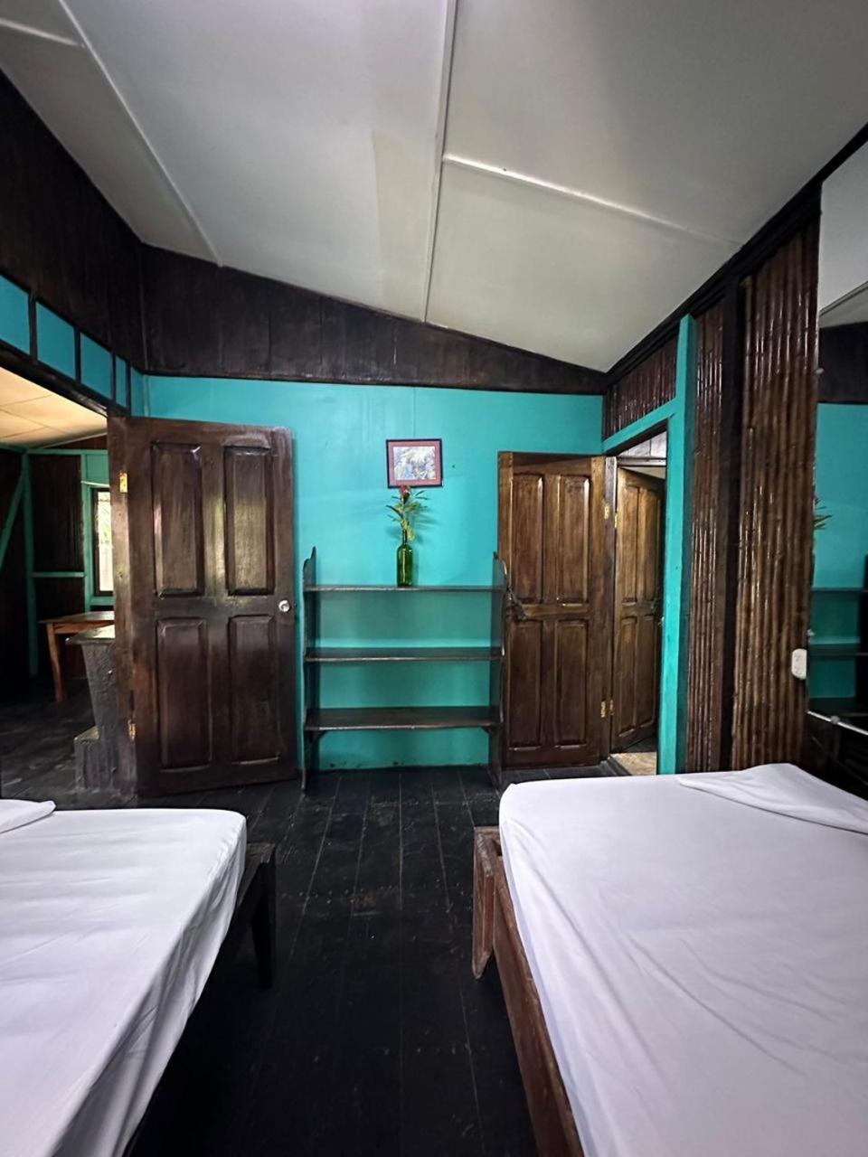 Playa Negra Brewing Beachfront Hotel Puerto Viejo de Talamanca Ngoại thất bức ảnh