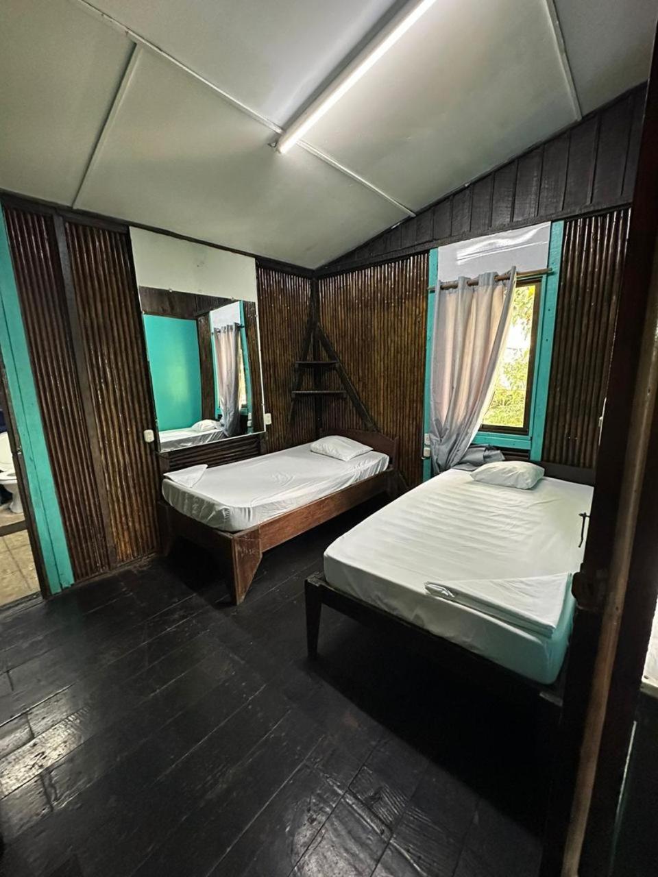 Playa Negra Brewing Beachfront Hotel Puerto Viejo de Talamanca Ngoại thất bức ảnh