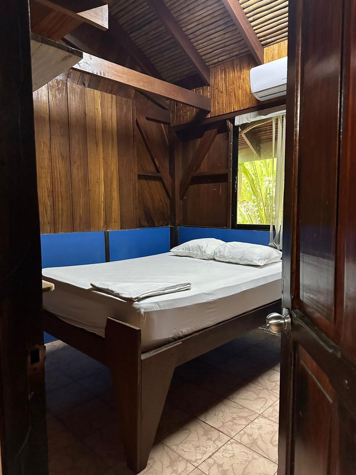 Playa Negra Brewing Beachfront Hotel Puerto Viejo de Talamanca Ngoại thất bức ảnh